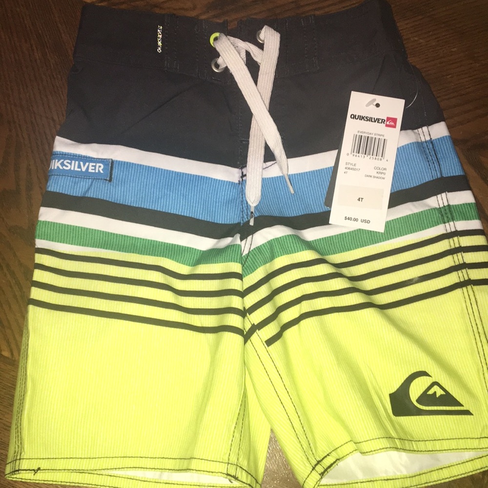 NWT Quiksilver  Everyday Stripe boy shorts